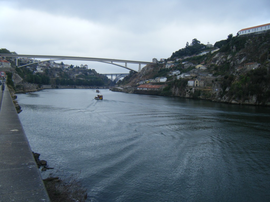 duoro river porto portugal